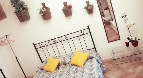 Fleur De Lis Plaza Bed & Breakfast Bergamo
