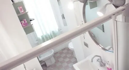 Fleur De Lis Plaza Bed & Breakfast Bergamo
